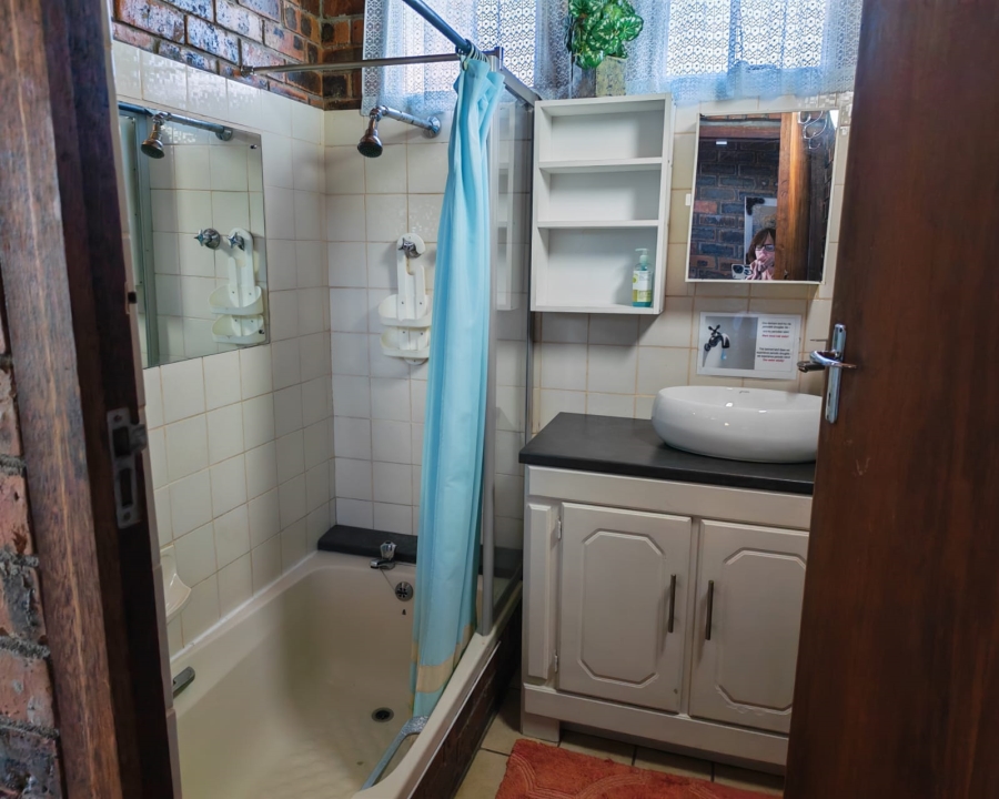 4 Bedroom Property for Sale in Bettys Bay Western Cape